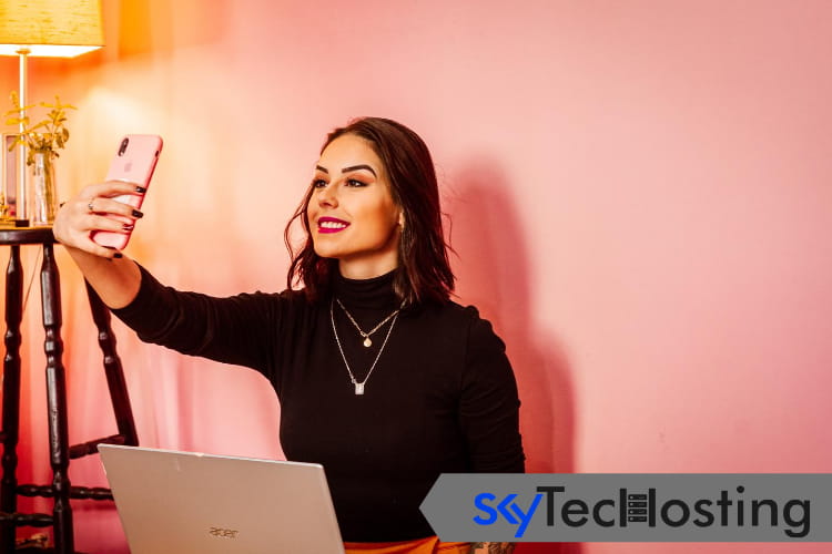 Social Media Influencer